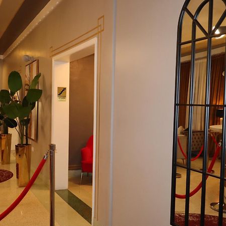Tb Hotel Downtown Майами Экстерьер фото